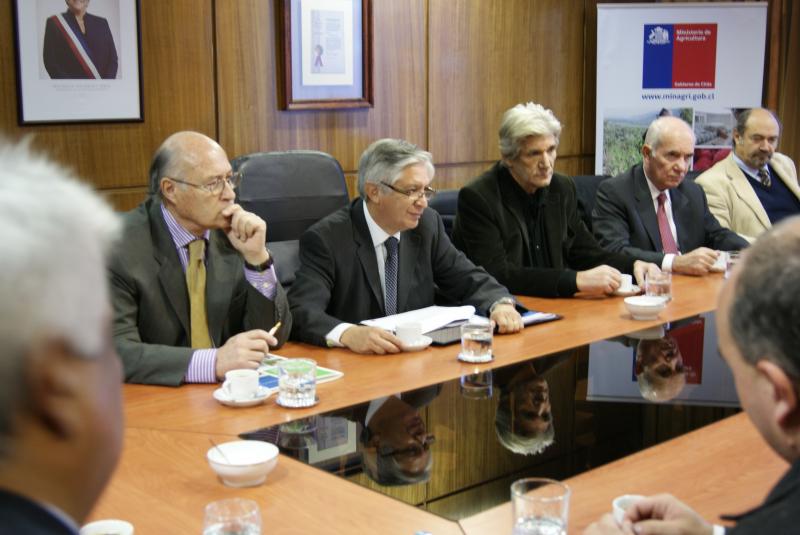 Ministerio de Agricultura y sector privado lanzan programa de control y erradicación del Síndrome Reproductivo y Respiratorio Porcino