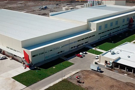 COLMEVET participa en inauguración de la más moderna planta de producción de alimentos para mascotas 